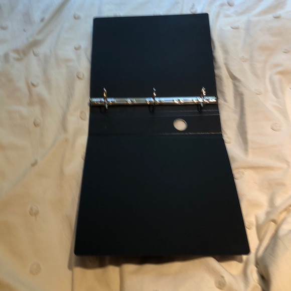 binder - Picture 2 of 2